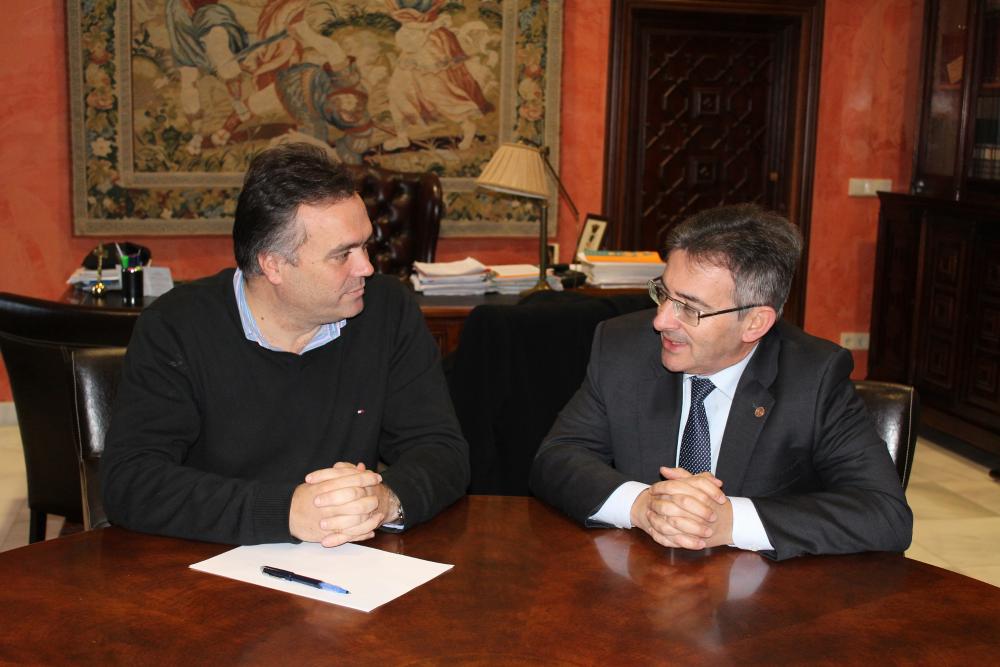 Imagen El Ayuntamiento y la Universidad de Huelva se unen para llevar a cabo diferentes proyectos