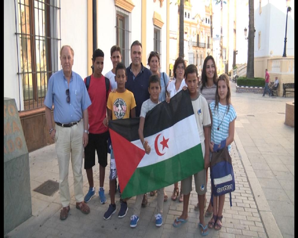 Imagen El alcalde recibe a los niños refugiados saharauis del Programa Vacaciones en Paz