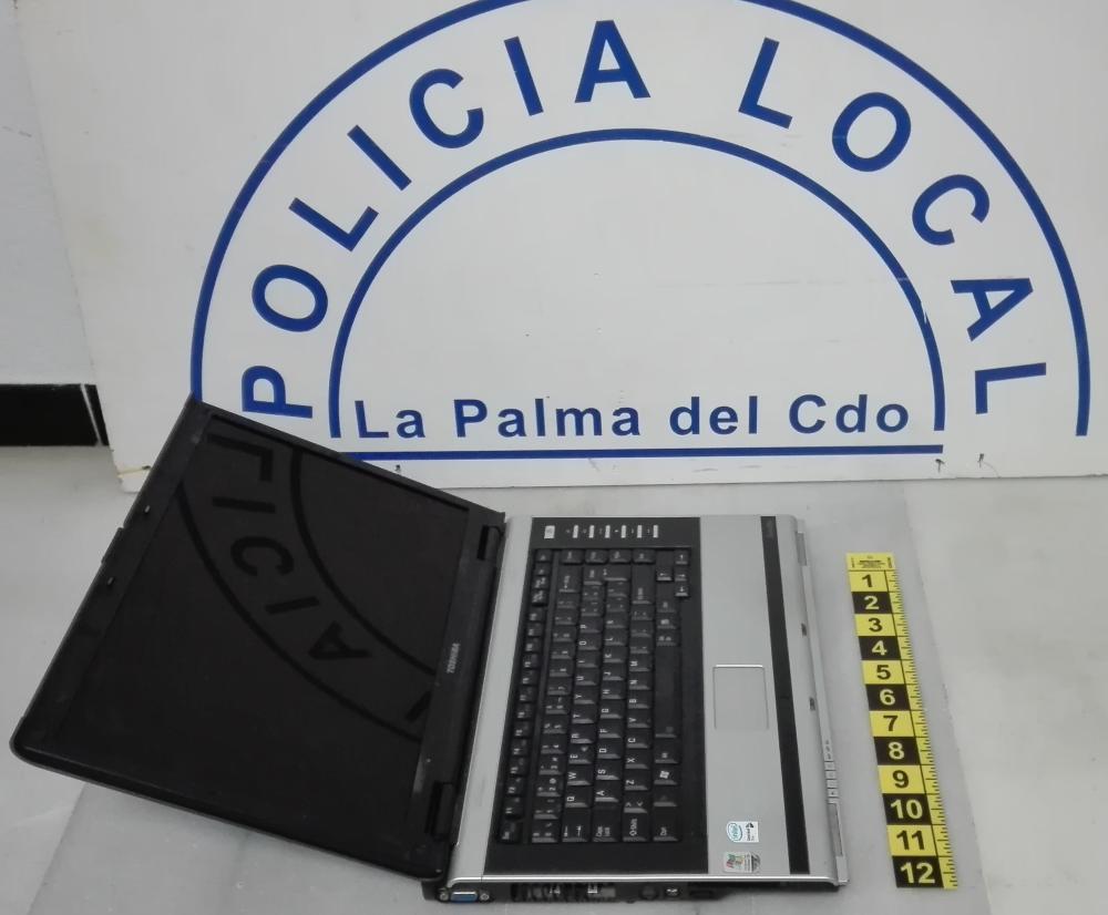 Imagen La policía local recupera un ordenador que había sido sustraído en Espartinas
