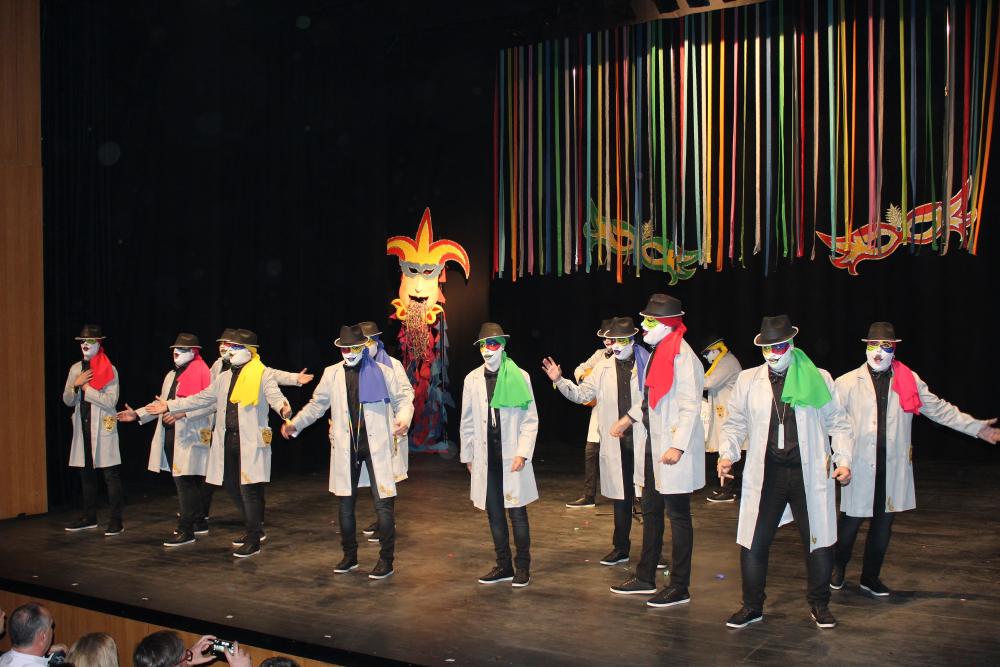 Imagen El Teatro España se inunda de color con el Festival de Agrupaciones de Carnaval