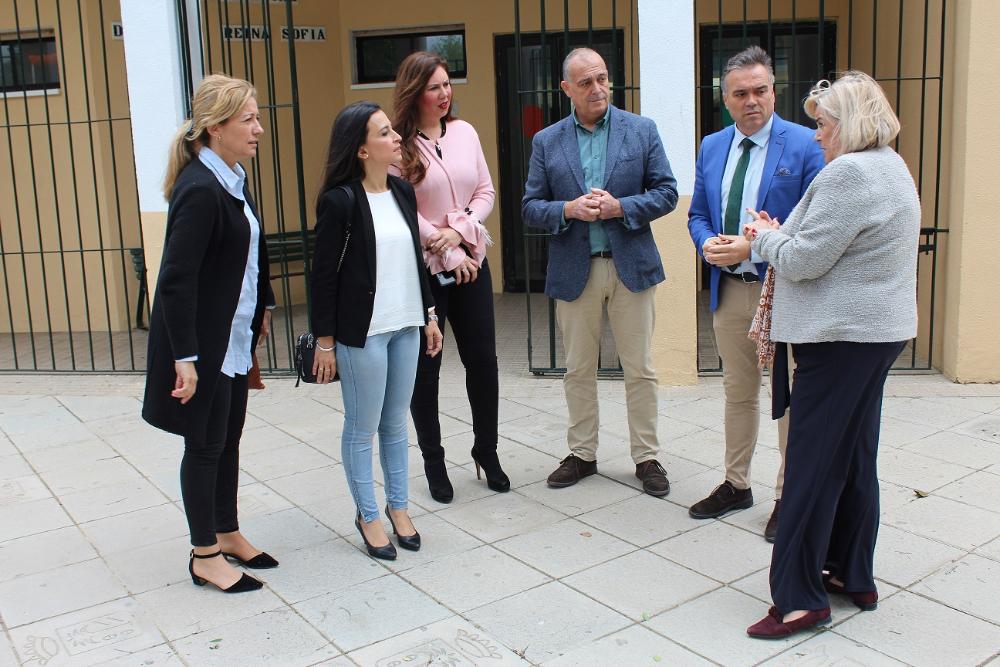Imagen La delegada de Salud, Manuela Caro, visita La Palma para conocer la realidad sanitaria del municipio.