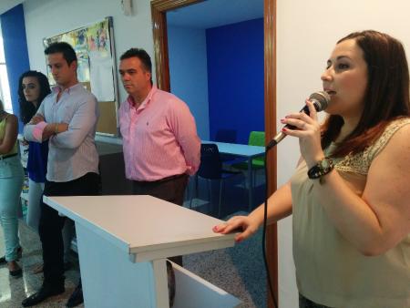 Imagen El alcalde, Manuel García, inaugura una ludoteca juvenil, una alternativa de ocio para los jóvenes de la localidad