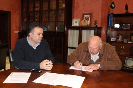 Image El Ayuntamiento y el Centro Cultural Hermanos de la Cueva firman convenio de colaboración