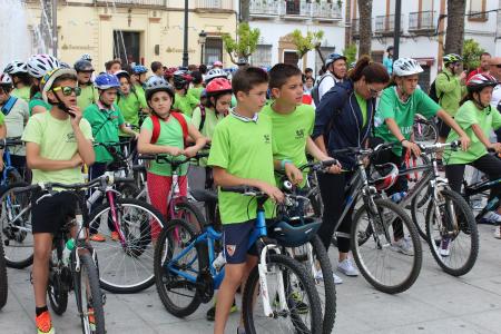 Imagen Los escolares celebran el Día de la Bicicleta