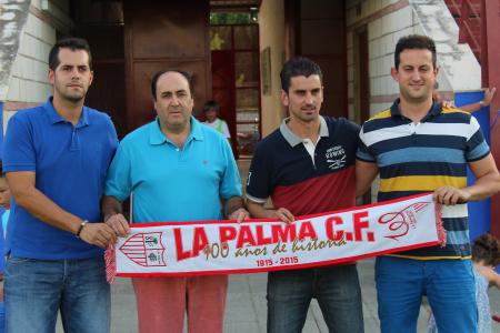 Imagen Juan Alfaro presentado como nuevo entrenador de La Palma C.F.
