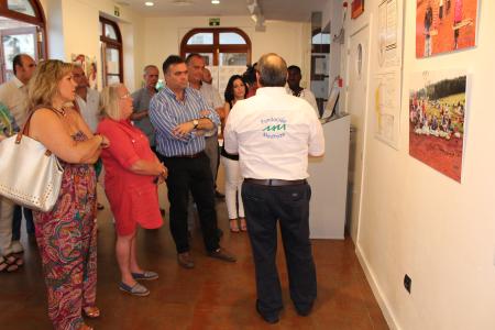 Imagen La exposición de fotografías ExpogrÁfrica muestra la labor humanitaria de la Fundación Madrazo
