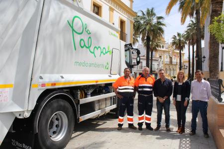 Image La Palma estrena camión de la basura