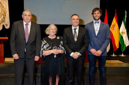 Image Grupo de Teatro La Era, Antonio García Robledo, e Iberfruta; Medallas de La Palma 2017