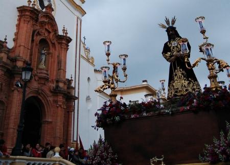 Image La Palma se vuelca con la Hermandad del Cautivo en un intenso recorrido procesional