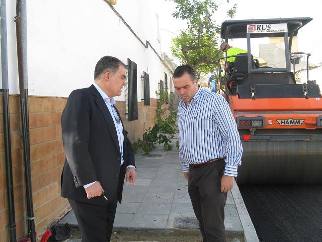 Imagen Culminan las obras de mejora y modernización de la calle Hermanos Machado