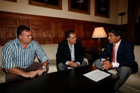 Image Juan Carlos Lagares mantiene con el presidente del TSJA una decisiva reunión para que los juzgados sigan en La Palma