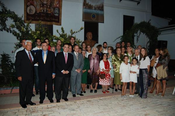 Imagen El convento de las Hermanas de la Cruz suma a su rico patrimonio una escultura de Don Ignacio de Cepeda