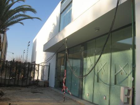 000221
