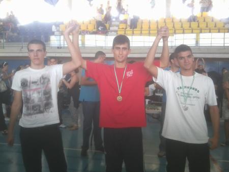 Imagen Los hermanos Huelva Pinto Campeones de Taekwondo.