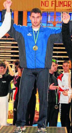 Image David Cárdenas se proclama campeón de Andalucía de Taekwondo.
