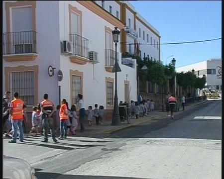 Image Simulacro de evacuación en el colegio Santo Domingo Savio