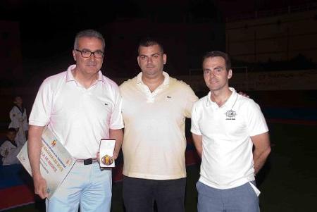 Imagen La Real Federación Española de Taekwondo concede la Medalla de Bronce al mérito deportivo a José López González