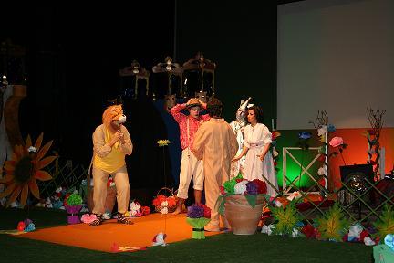 Imagen Éxito de la representación de El mago de Oz por la Asociación Vedruna