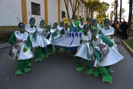 Imagen Multitudinario desfile de carnaval